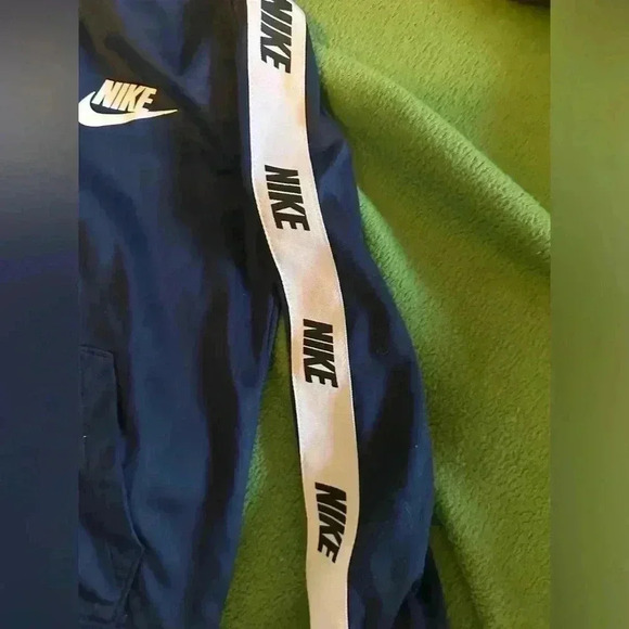Nike Jacket size 4/5 - Picture 3 of 4